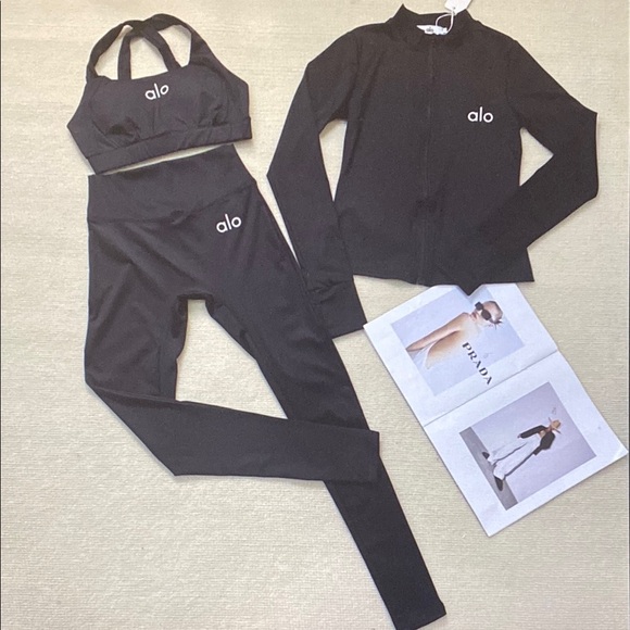 ALO Yoga Pants - ALO Yoga Black 3 Piece Stretchy Activewear Set Jacket Padded Bra Leggings